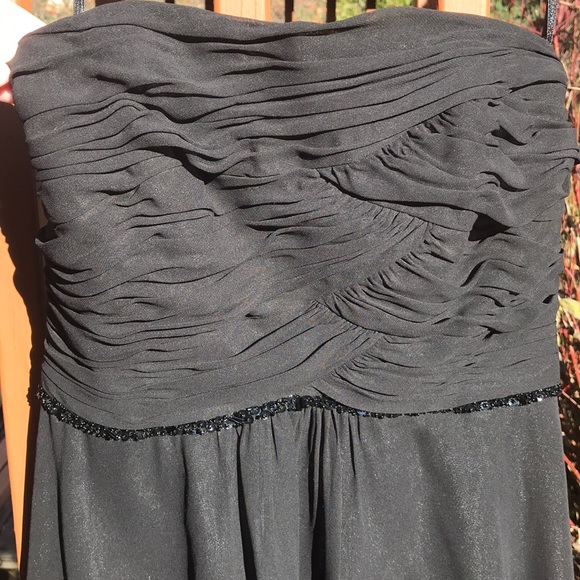 WHBM Strapless black dress - Picture 2 of 16